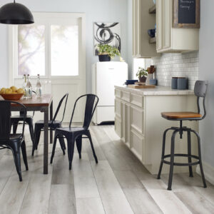 Dining room flooring | Bob & Pete's Floors